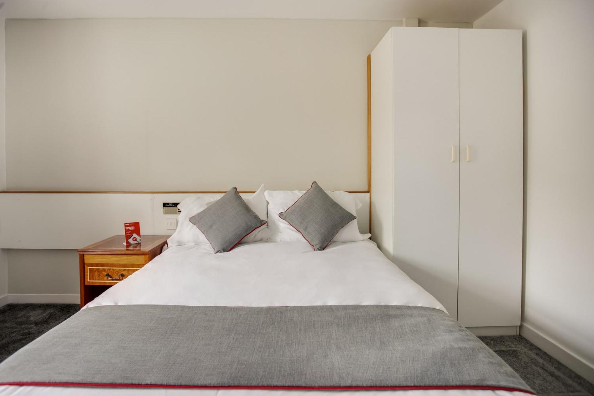 Oyo Glenpark Hotel, Ayr Central Esterno foto