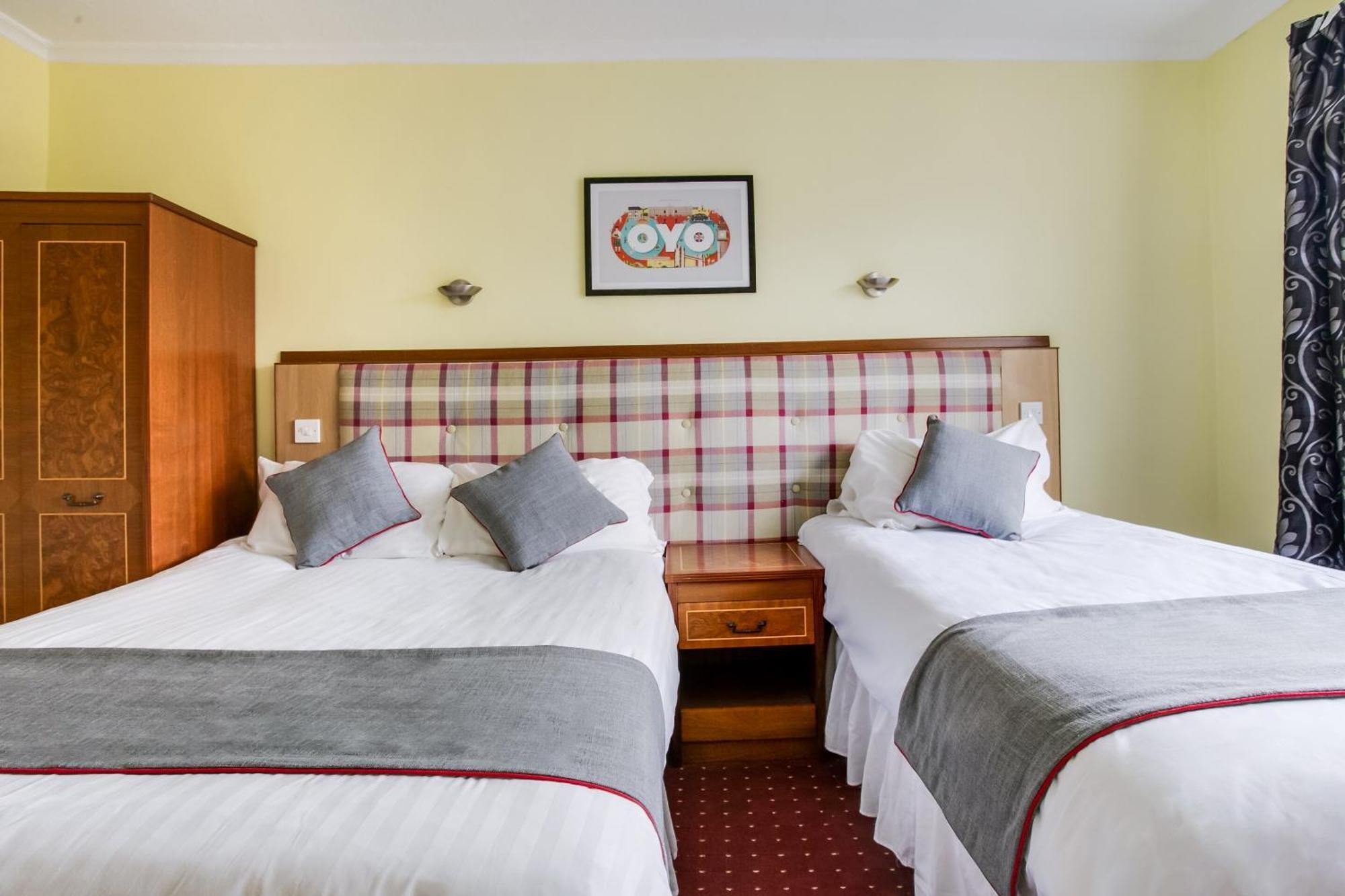 Oyo Glenpark Hotel, Ayr Central Esterno foto