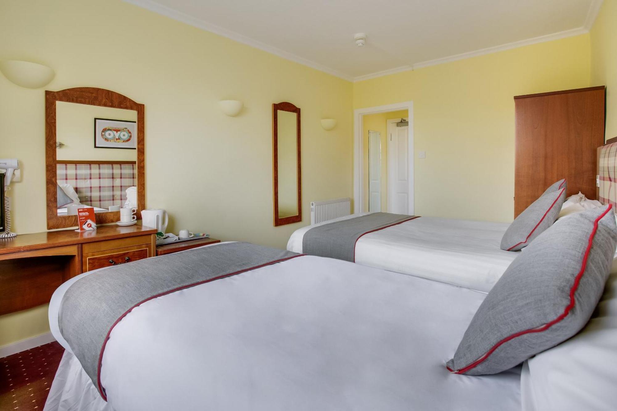 Oyo Glenpark Hotel, Ayr Central Esterno foto