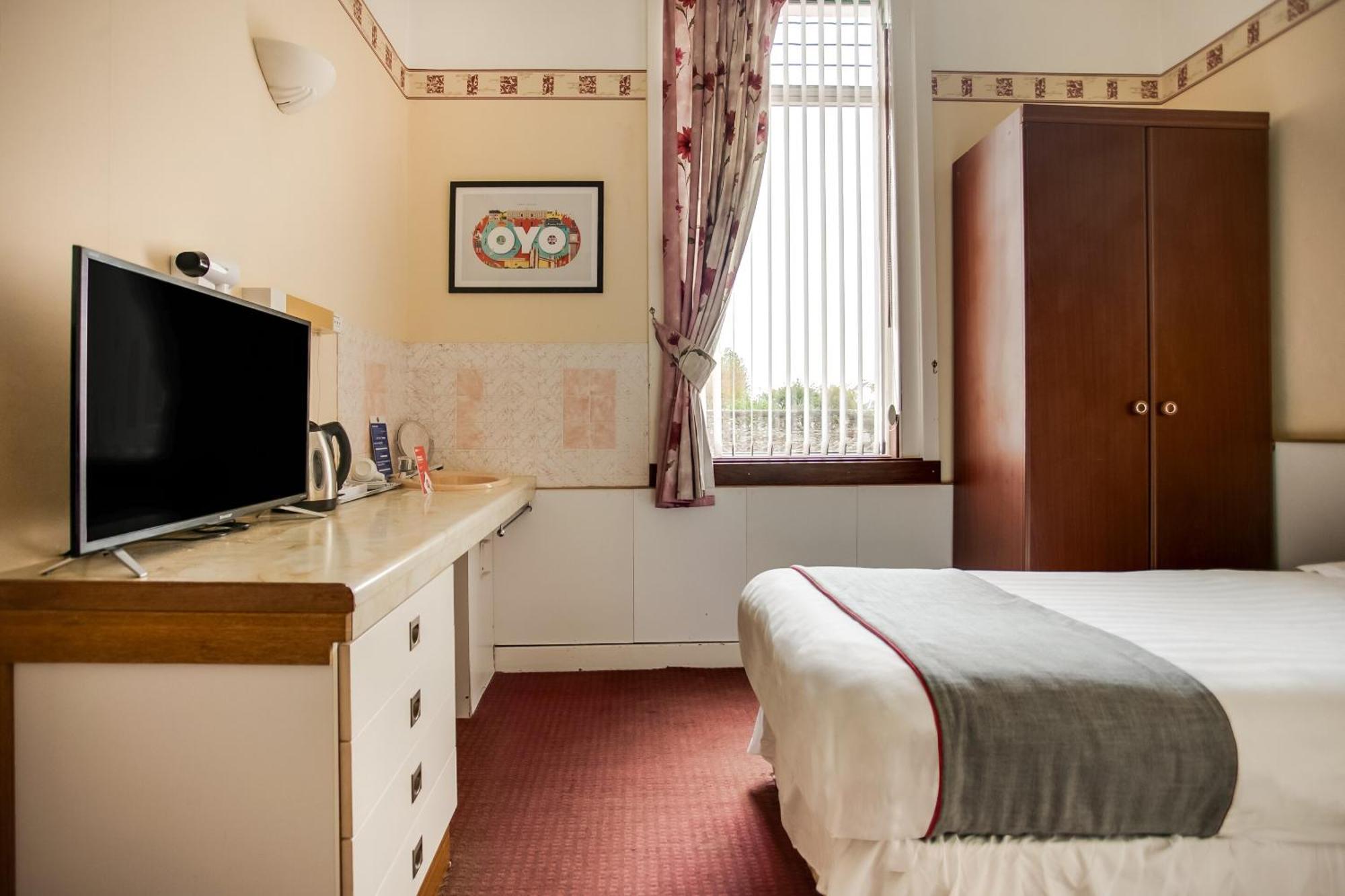 Oyo Glenpark Hotel, Ayr Central Esterno foto