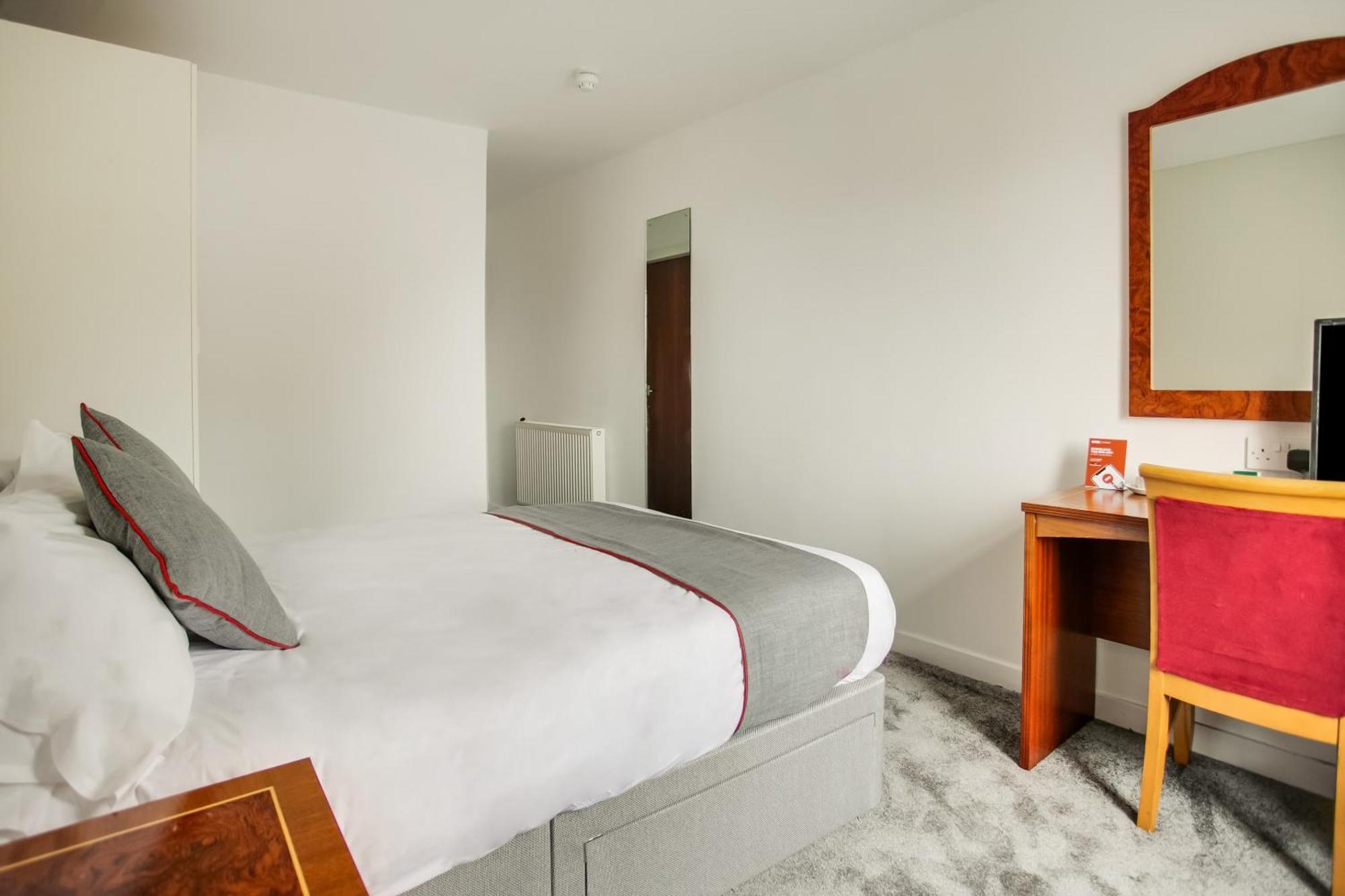 Oyo Glenpark Hotel, Ayr Central Esterno foto
