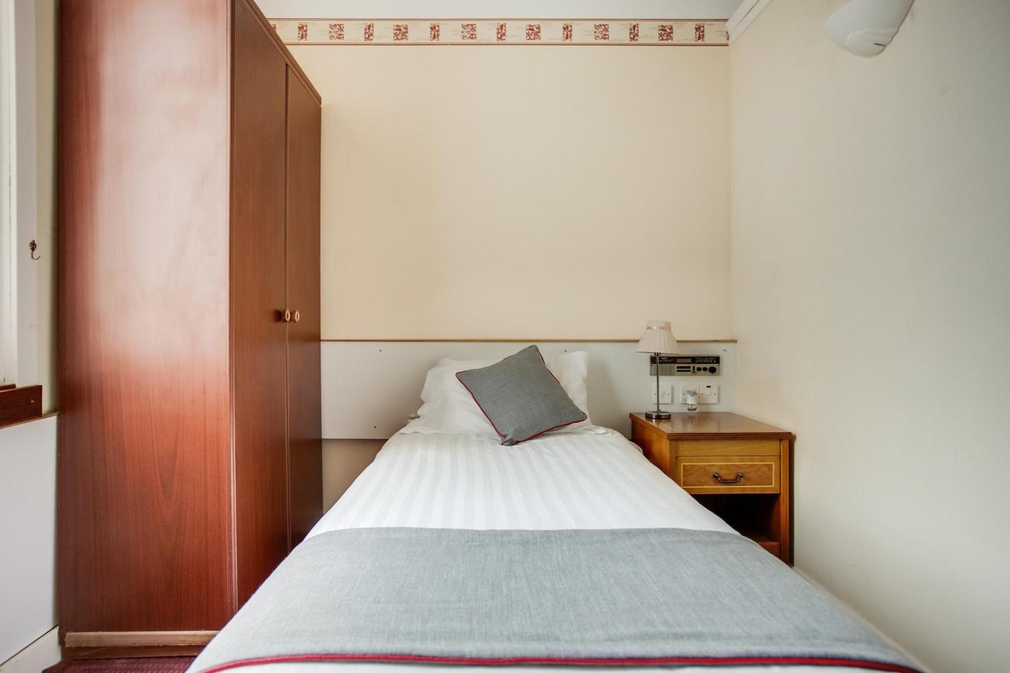 Oyo Glenpark Hotel, Ayr Central Esterno foto